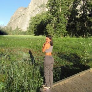 Meet your Posher, Annie